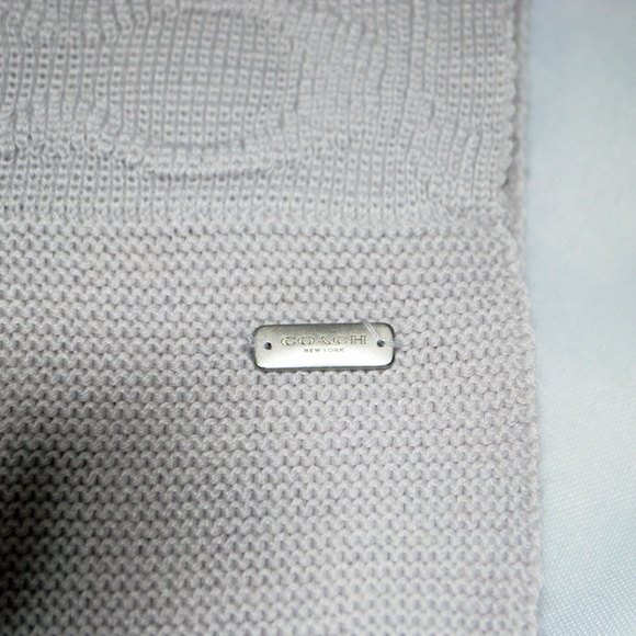 COACH EMBOSSED SIGNATURE KNIT SCARF F32711 - Picture 3 of 3